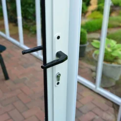 8' X 18' Palram Canopia Rion Clear Sun Room (2.57m X 5.70m) 13 8' X 18' Palram Canopia Rion Clear Sun Room (2.57m X 5.70m) -Zen Gardenia Sales 702141 8x18 palram rion clear sun room close up2 min 1