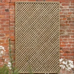 Forest 5'11" X 2'11" Wisley Diamond Lattice Trellis Panel (1.8m X 0.9m)