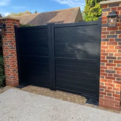 Exeter Premium Aluminium Driveway Double Gates - Black -Zen Gardenia Sales rmg002dgblack exeter premium aluminium double swing gate insitu4 min 1