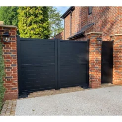 Exeter Premium Aluminium Driveway Double Gates - Black -Zen Gardenia Sales rmg002dgblack exeter premium aluminium double swing gate insitu8 min 1