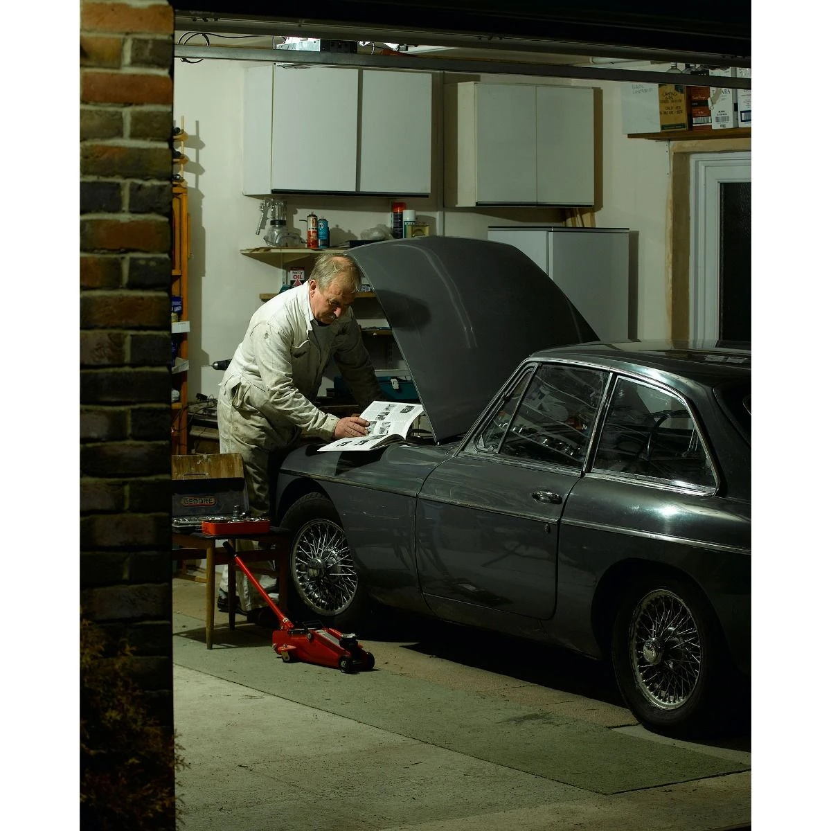 Hubi Work 32 Solar Light (LED Bulb) & Charger 6 Hubi Work 32 Solar Light (LED Bulb) & Charger - Image 4